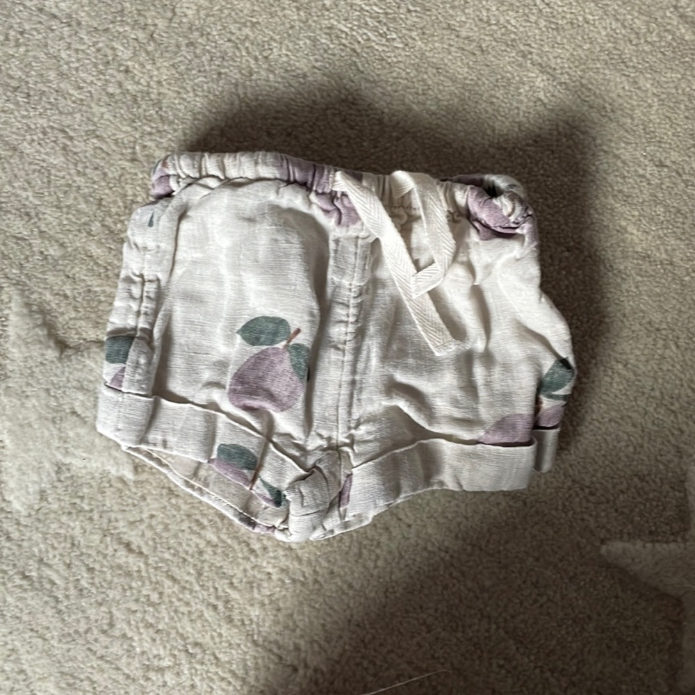 Newborn linen shorts